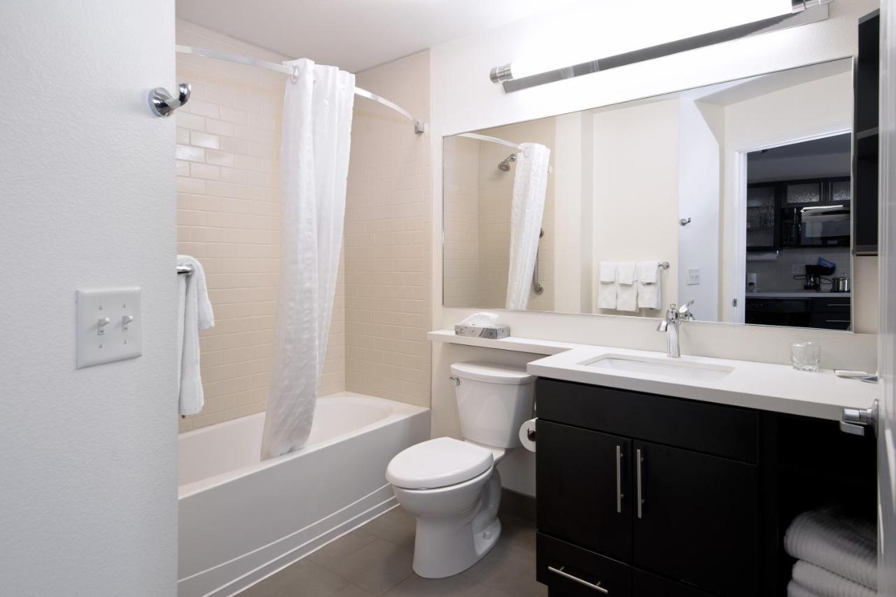 Candlewood Suites Greeley By Ihg Zewnętrze zdjęcie